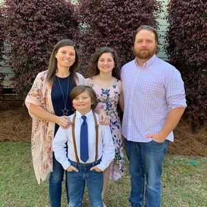 Meet your Posher, Laurie